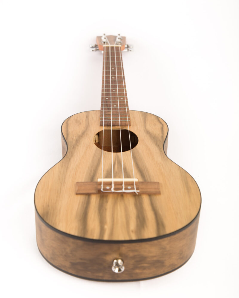 Ukulele Walnut Tenor