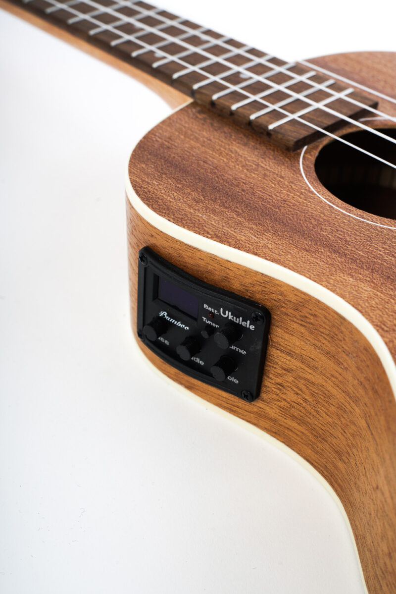 Ukulele Sapele Tenor with Eq