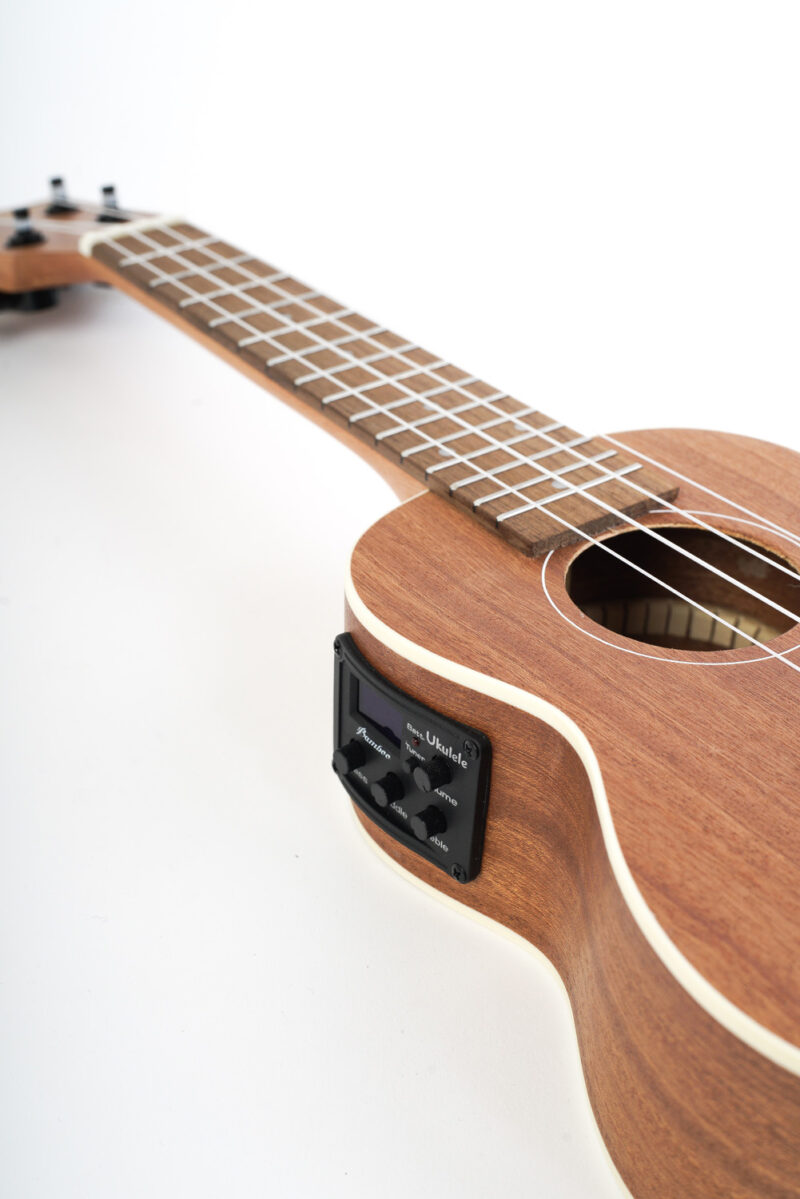 Ukulele Sapele Baritono with Eq